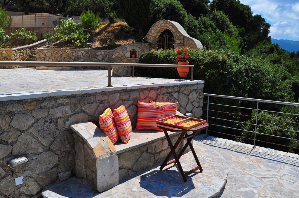 Pyrgos Zante Suites Аліканас Екстер'єр фото