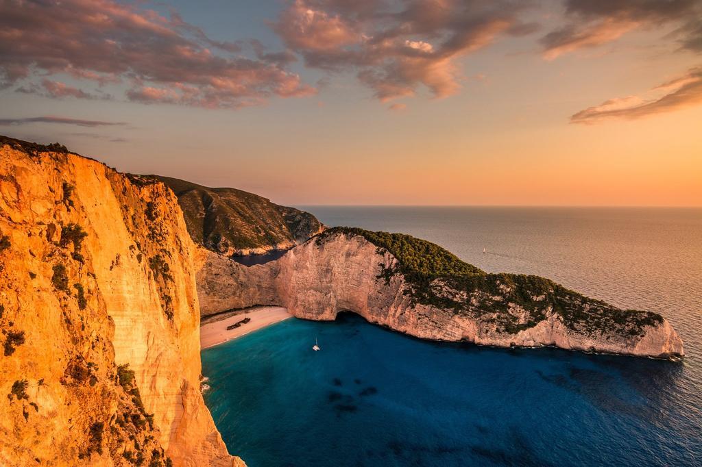 Pyrgos Zante Suites Аліканас Екстер'єр фото